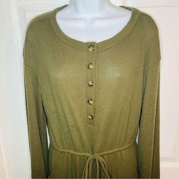 Francescas Miami Christina Button Front Rib-Knit Jumpsuit Olive Green M NWT - Picture 4 of 12